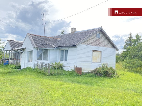 Müüa maja Rodini, Kõrkküla, Viru-Nigula vald, Lääne-Viru maakond