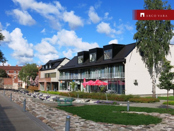 Müüa teeninduspind Arkaadia aed  5, Viljandi linn, Viljandi maakond