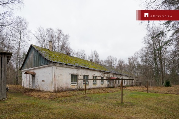 Müüa teeninduspind Lasteaia  3, Kärla, Saaremaa vald, Saare maakond