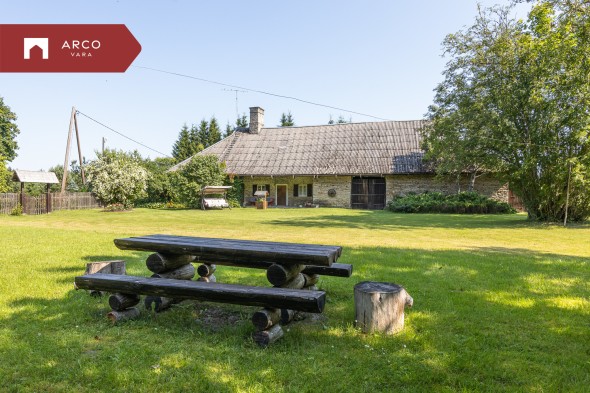 Müüa maja Pikkeri, Palmse küla, Haljala vald, Lääne-Viru maakond