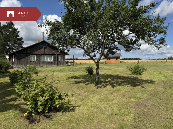 Müüa maja Varese, Metsküla, Põhja-Sakala vald, Viljandi maakond