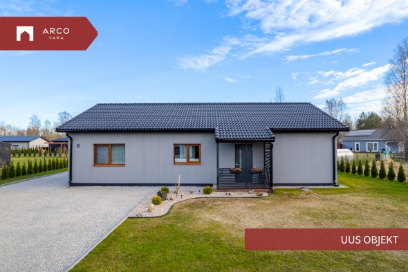 Müüa maja Sõnajala tee 8, Eametsa küla, Tori vald, Pärnu maakond